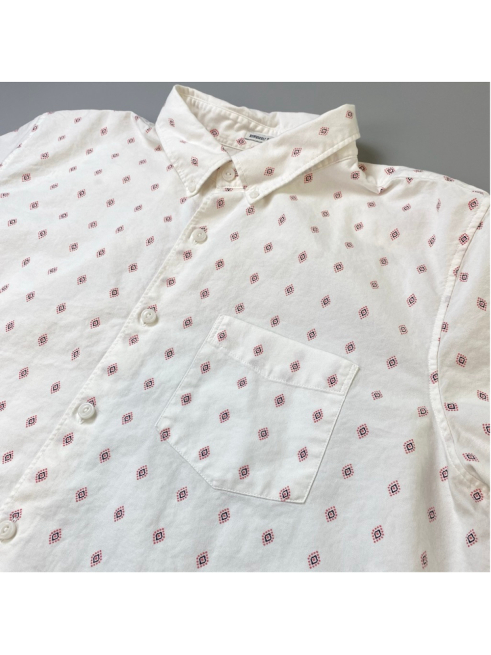 American Eagle Outfitters Shirt XXL Button Down Short Sleeve Soft White Red